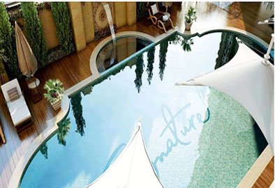 Swimming pool Of Kalpataru Sector 128 Noida